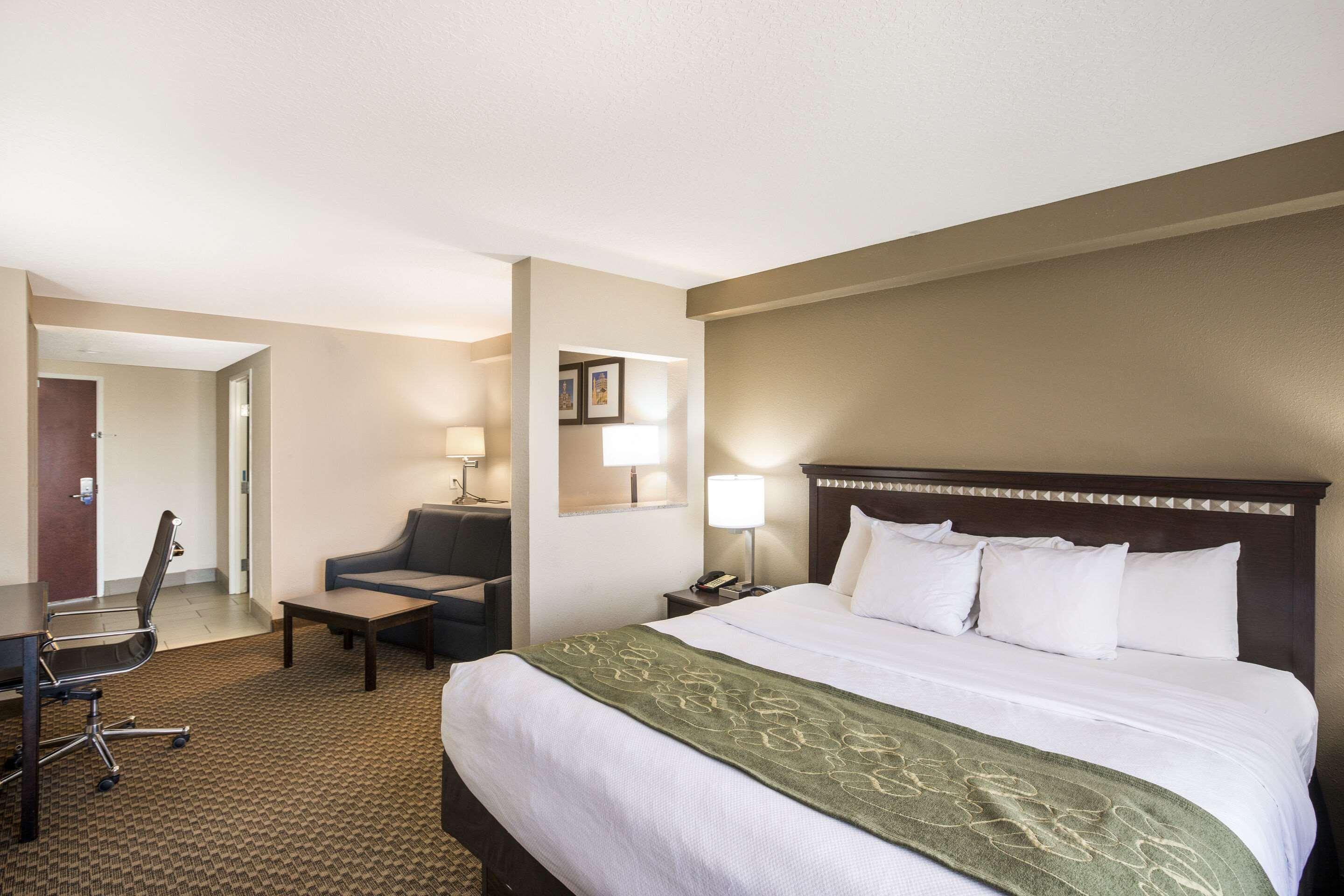 Comfort Suites Forsyth Near I-75 Exterior foto
