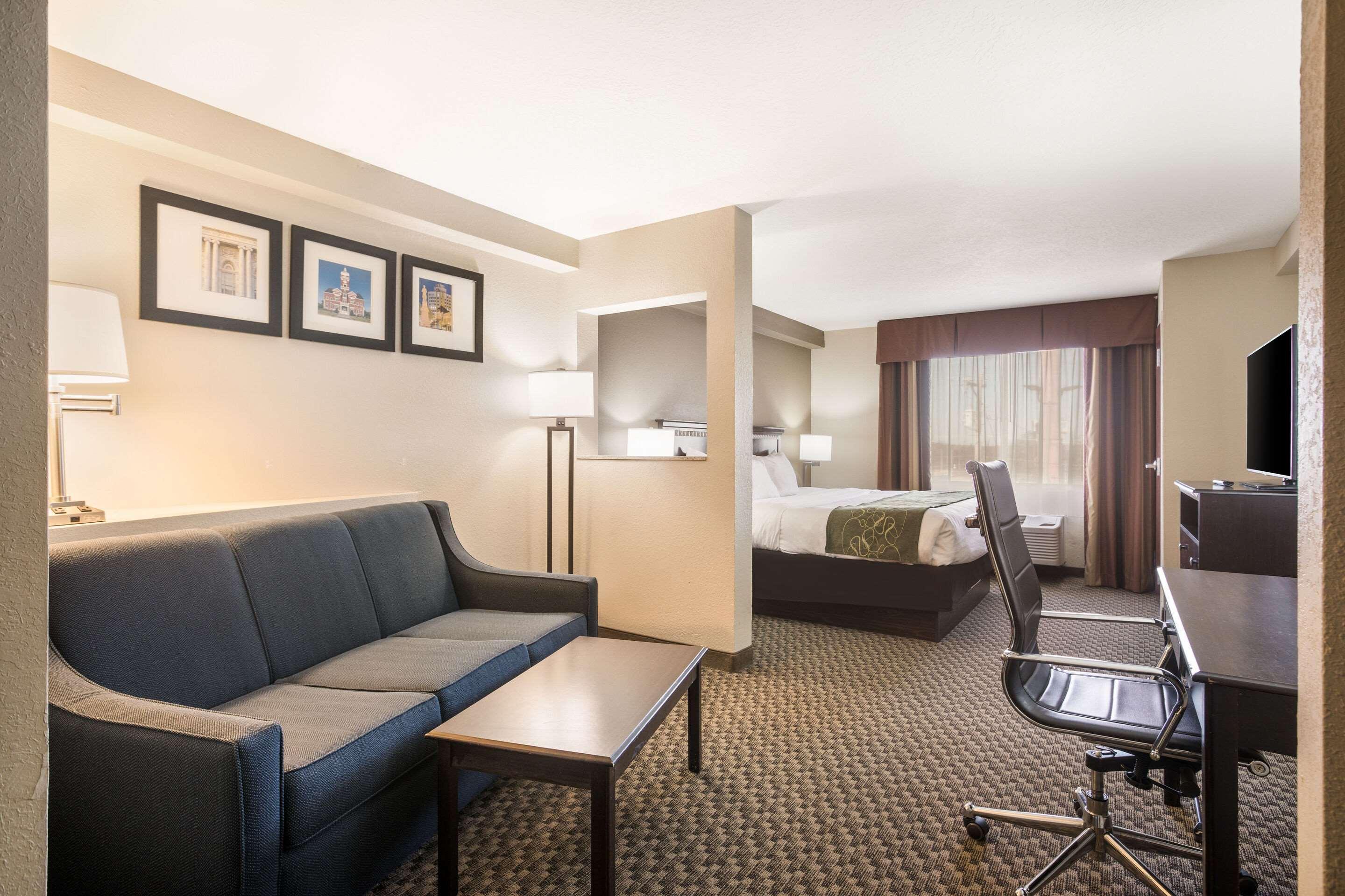 Comfort Suites Forsyth Near I-75 Exterior foto