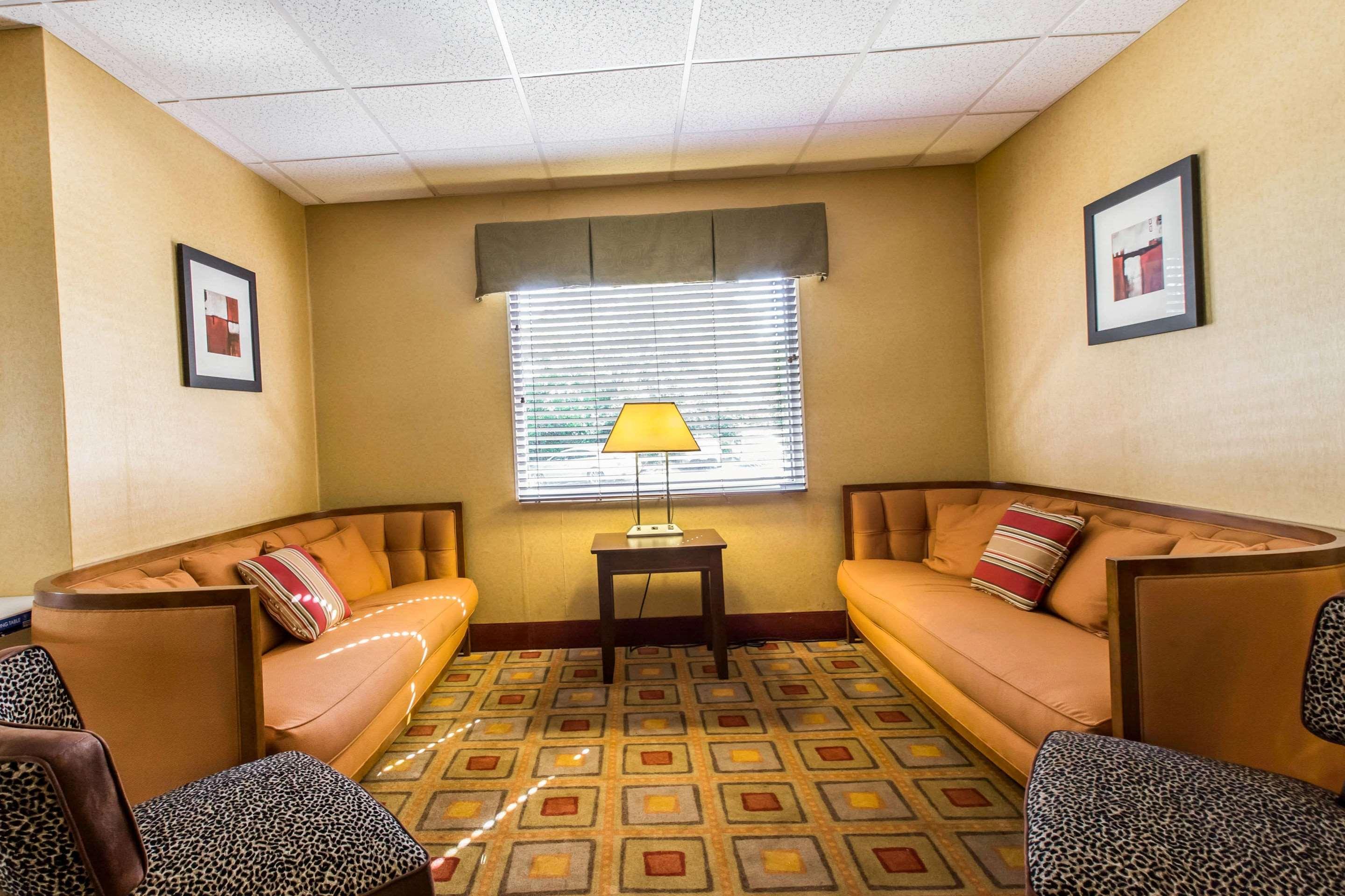 Comfort Suites Forsyth Near I-75 Exterior foto